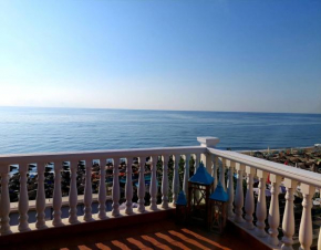 Olympic Beach Rooms